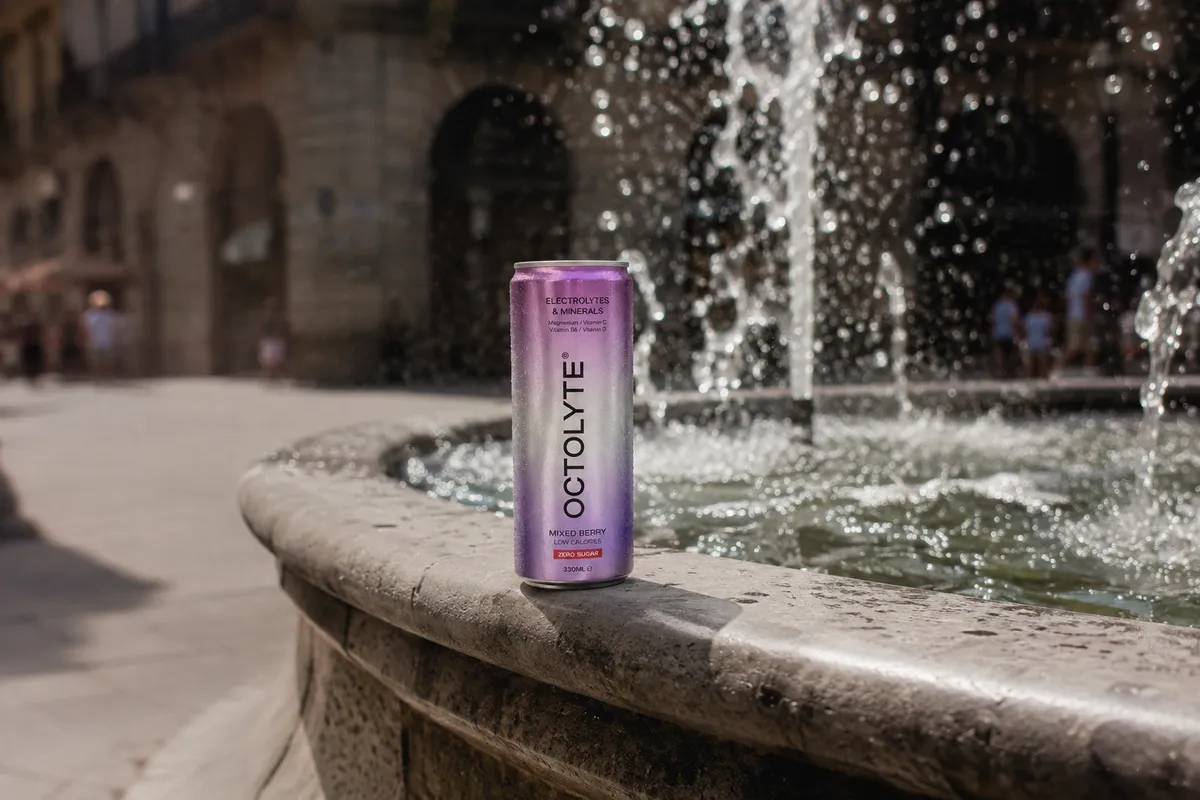 Octolyte can by the fountain